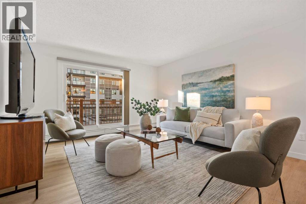 Single Family House for Sale in    Avenue SW Windsor Park Calgary 