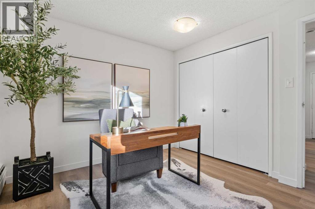 Single Family House for Sale in    Avenue SW Windsor Park Calgary 