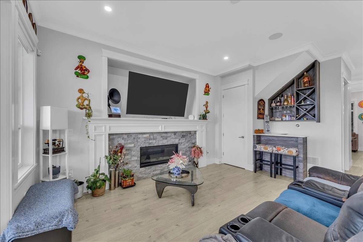 8235 HARVEST PLACE, Eastern Hillsides, Chilliwack