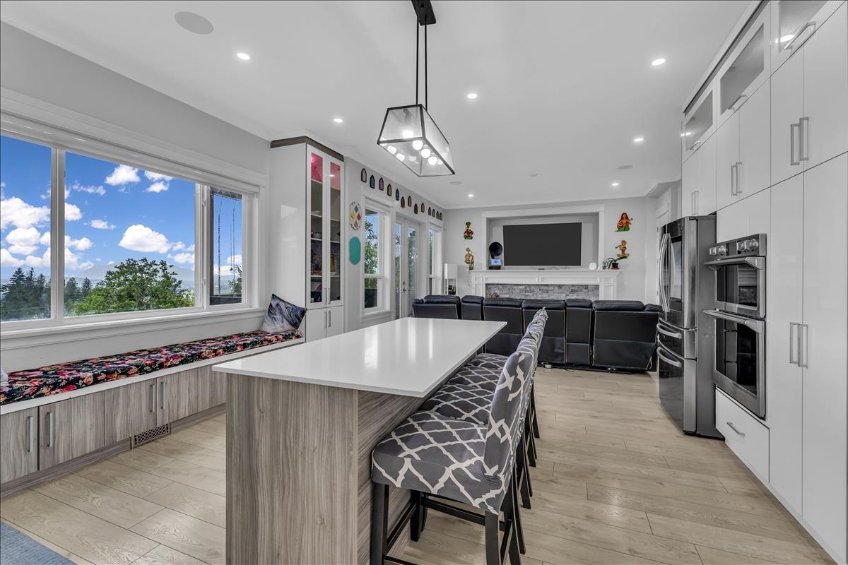 8235 HARVEST PLACE, Eastern Hillsides, Chilliwack