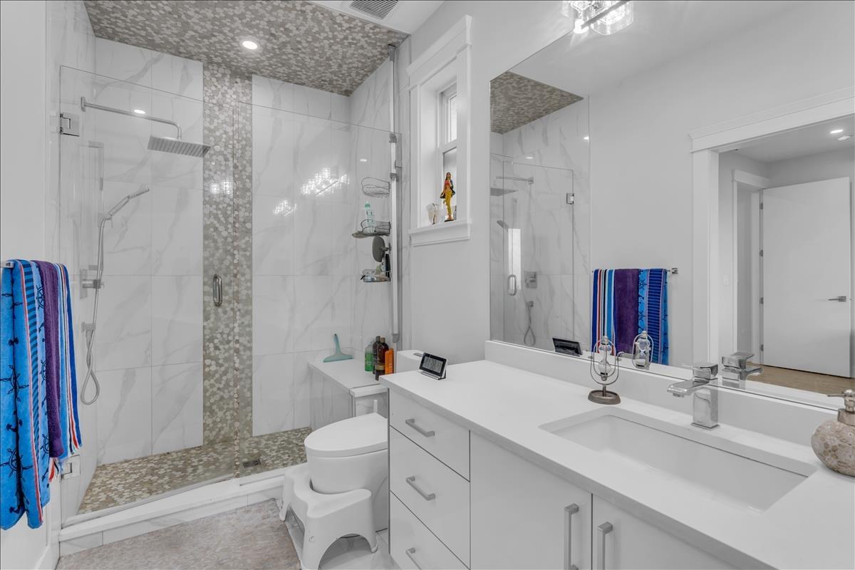 8235 HARVEST PLACE, Eastern Hillsides, Chilliwack