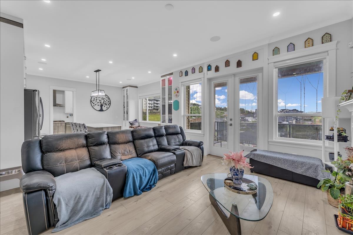 8235 HARVEST PLACE, Eastern Hillsides, Chilliwack