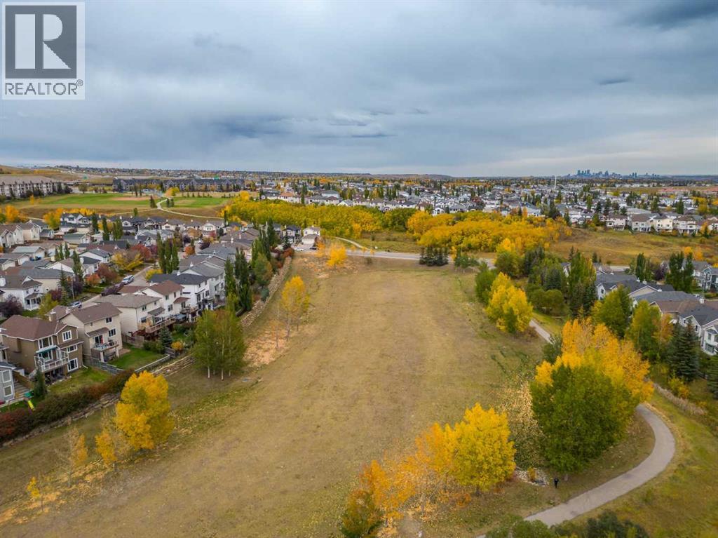 Single Family House for Sale in  Tuscany Valley Green Tuscany Calgary 