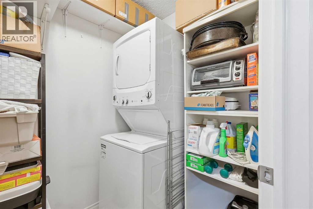 Single Family House for Sale in   Hunterview Drive NW Huntington Hills Calgary 