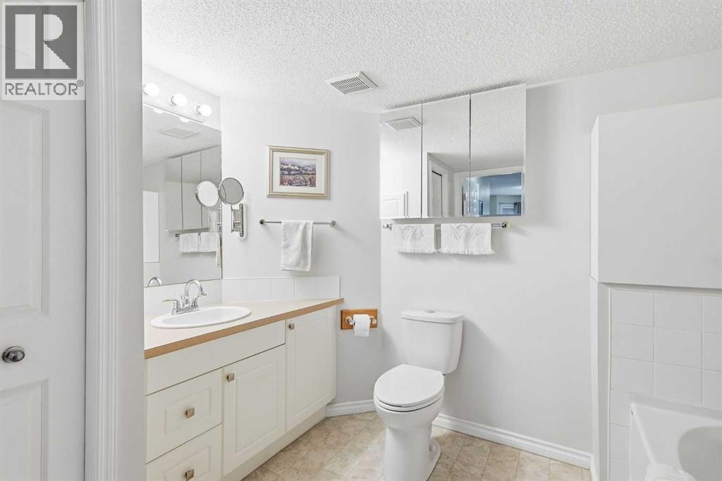 Single Family House for Sale in   Hunterview Drive NW Huntington Hills Calgary 