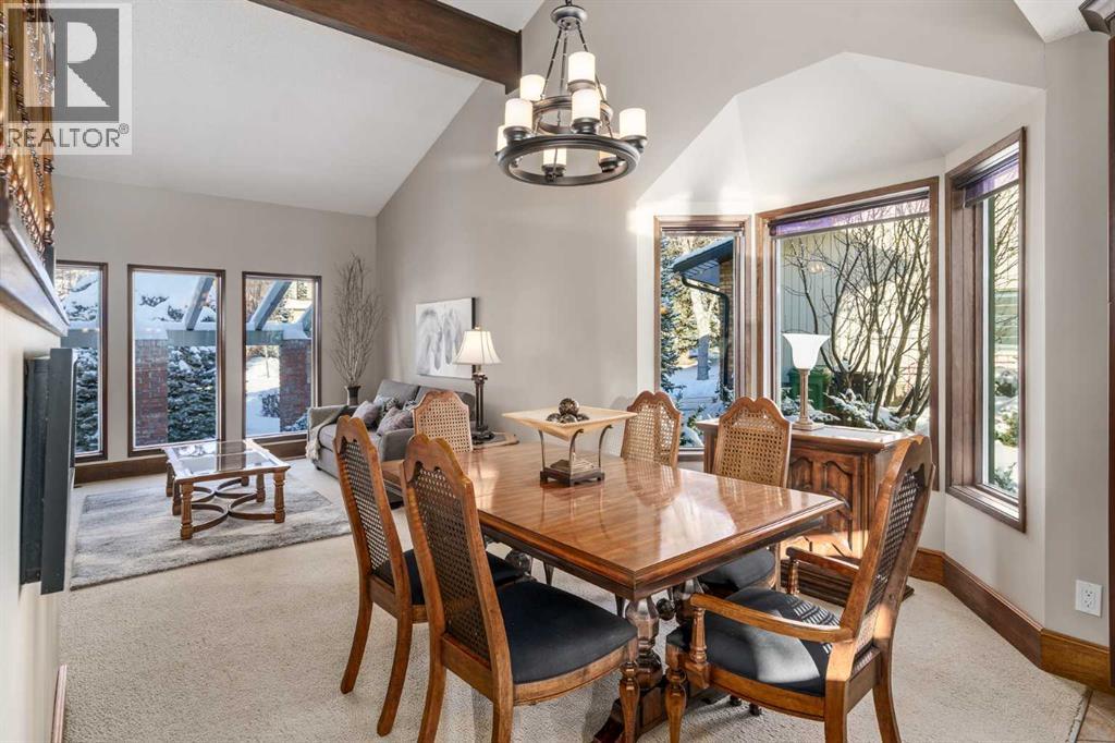 Single Family House for Sale in  Edgemont Place NW Edgemont Calgary 