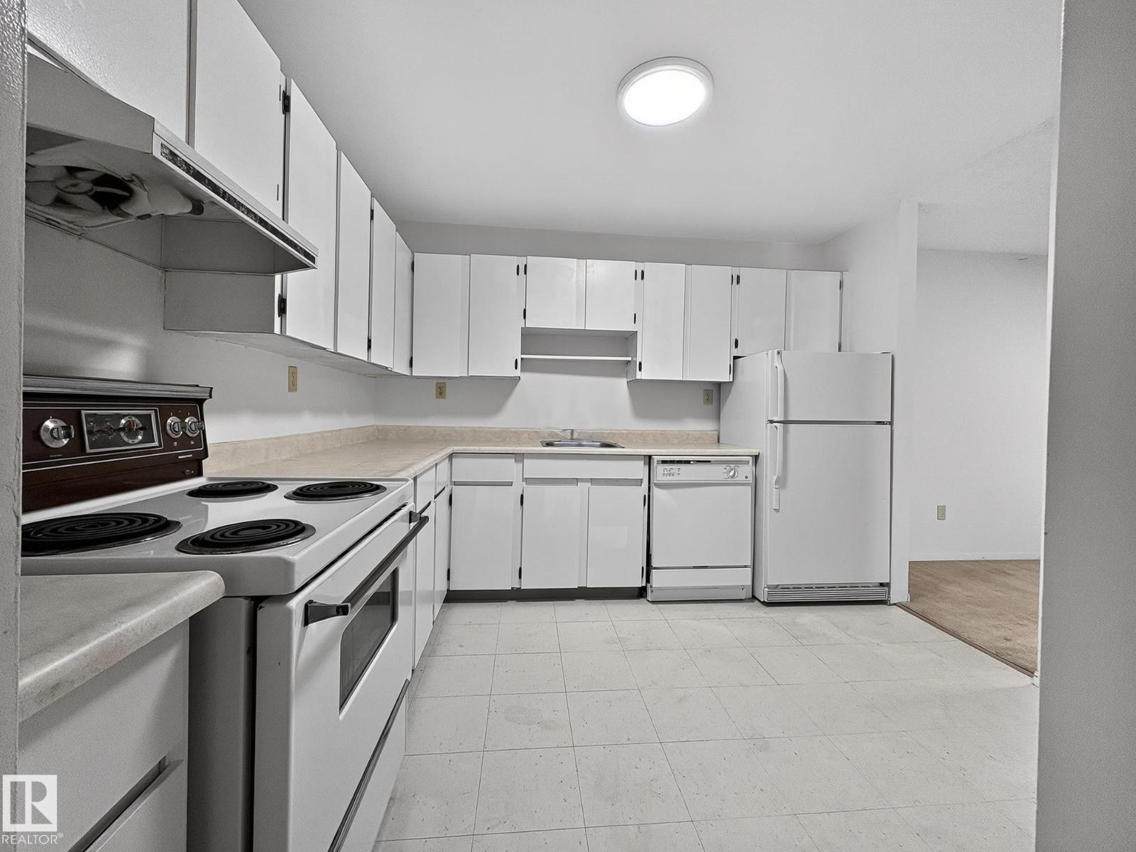 #406 2620 MILL WOODS RD E NW, Edmonton