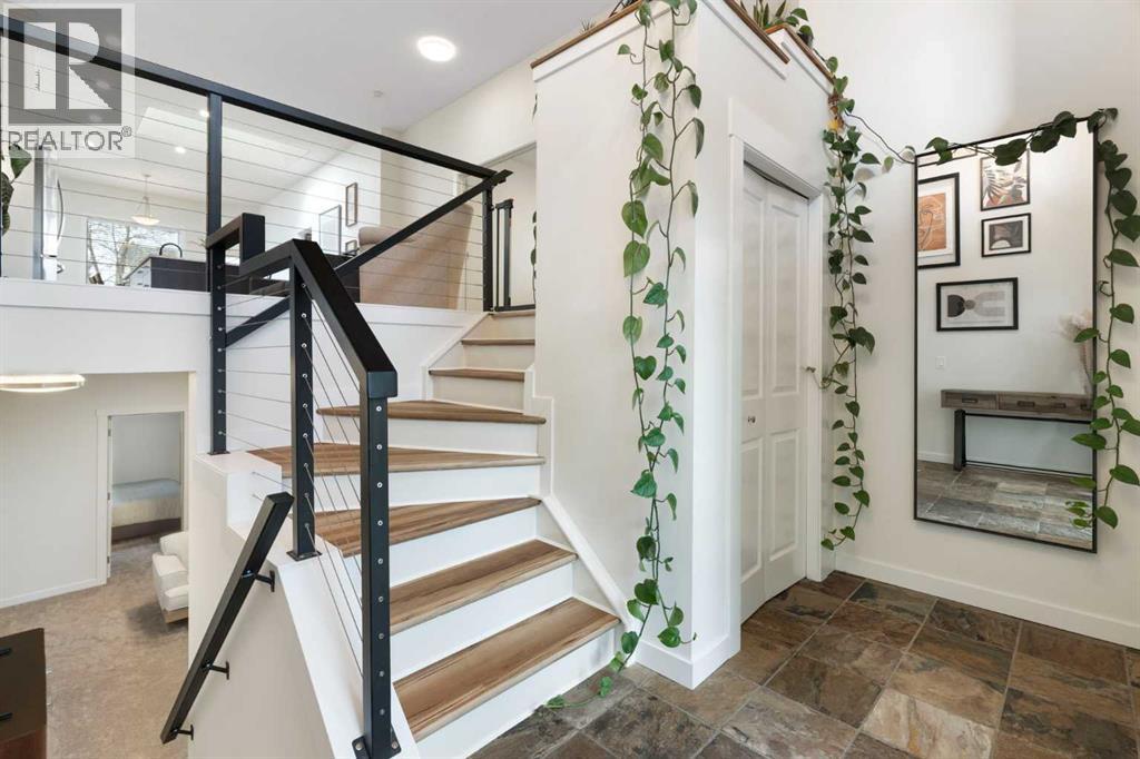 Single Family House Bi-level for Sale in  Somerglen Way SW Somerset Calgary 