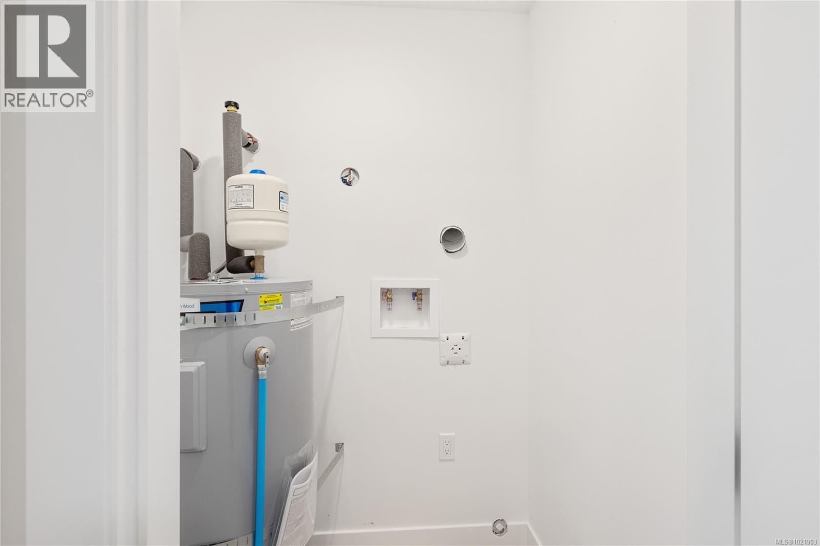 7146 ELKRIDGE RD - 33