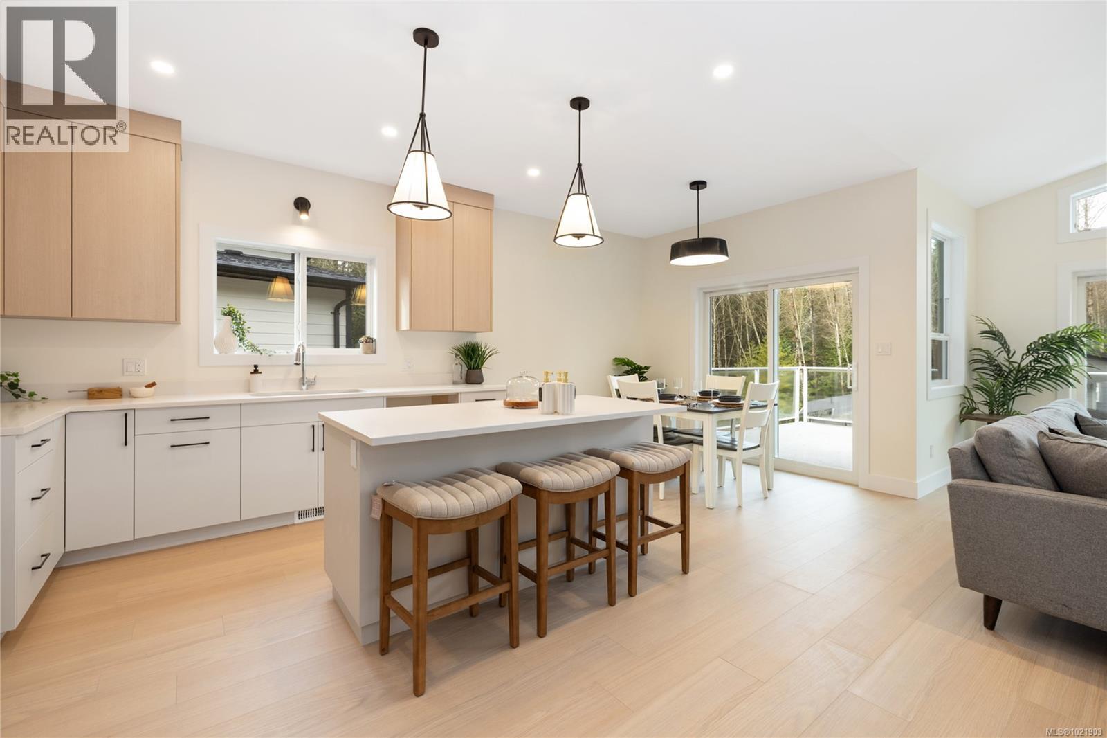 7146 ELKRIDGE RD - 6