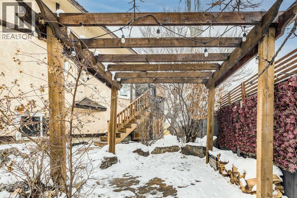 Single Family House Bi-level for Sale in  Mckerrell Place SE McKenzie Lake Calgary 