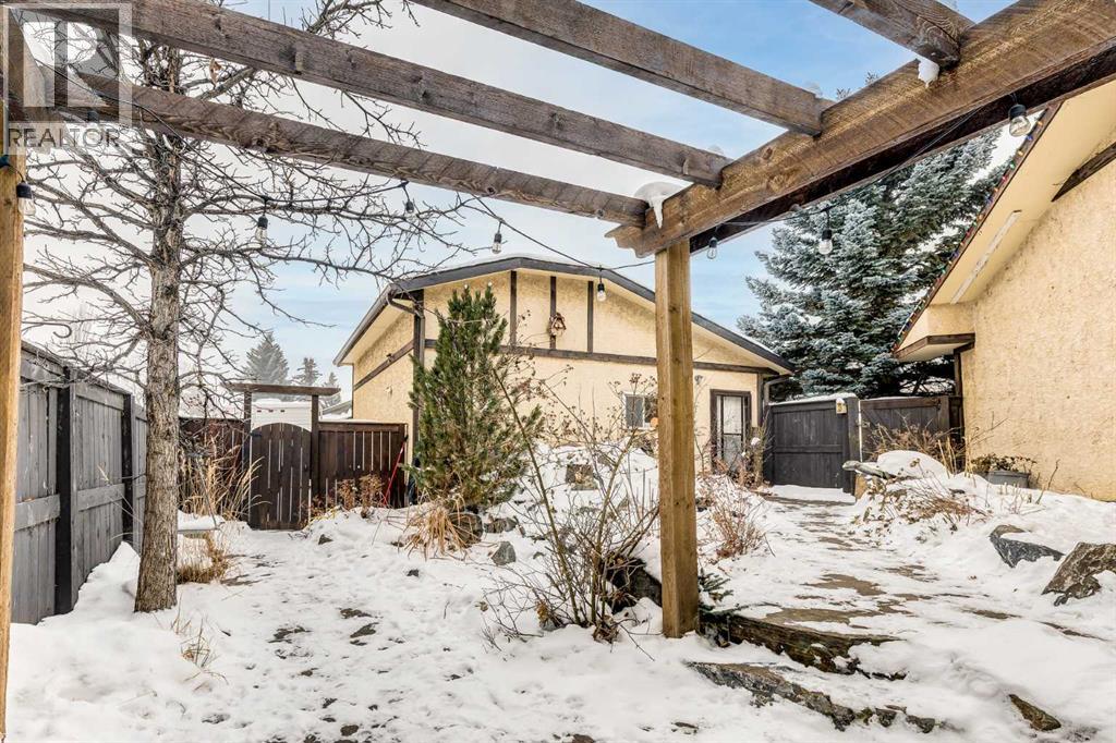 Single Family House Bi-level for Sale in  Mckerrell Place SE McKenzie Lake Calgary 