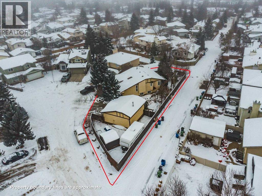 Single Family House Bi-level for Sale in  Mckerrell Place SE McKenzie Lake Calgary 