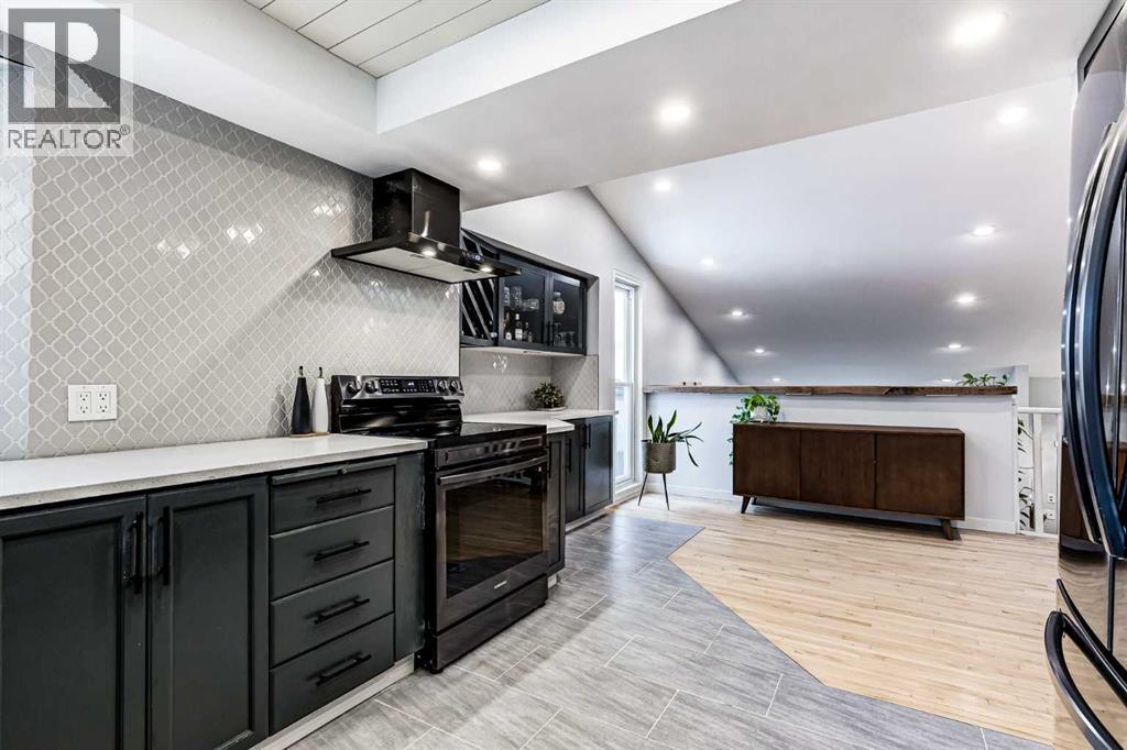 Single Family House Bi-level for Sale in  Mckerrell Place SE McKenzie Lake Calgary 