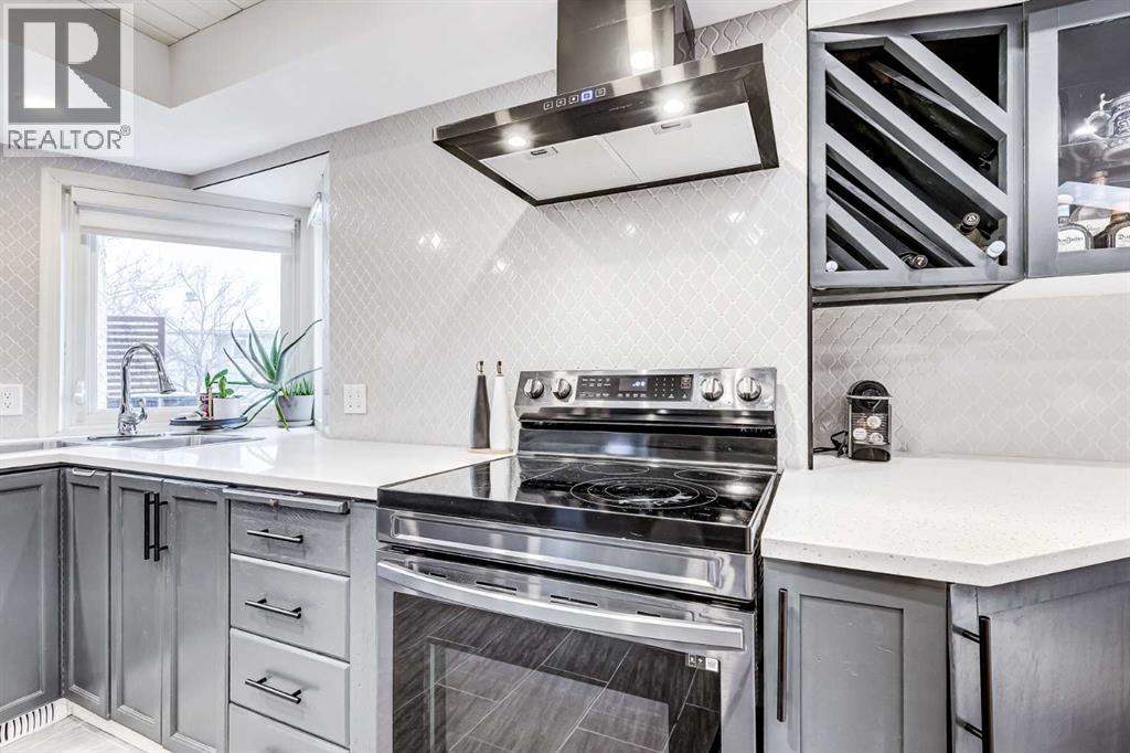 Single Family House Bi-level for Sale in  Mckerrell Place SE McKenzie Lake Calgary 