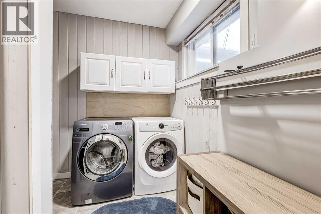 Single Family House Bi-level for Sale in  Mckerrell Place SE McKenzie Lake Calgary 