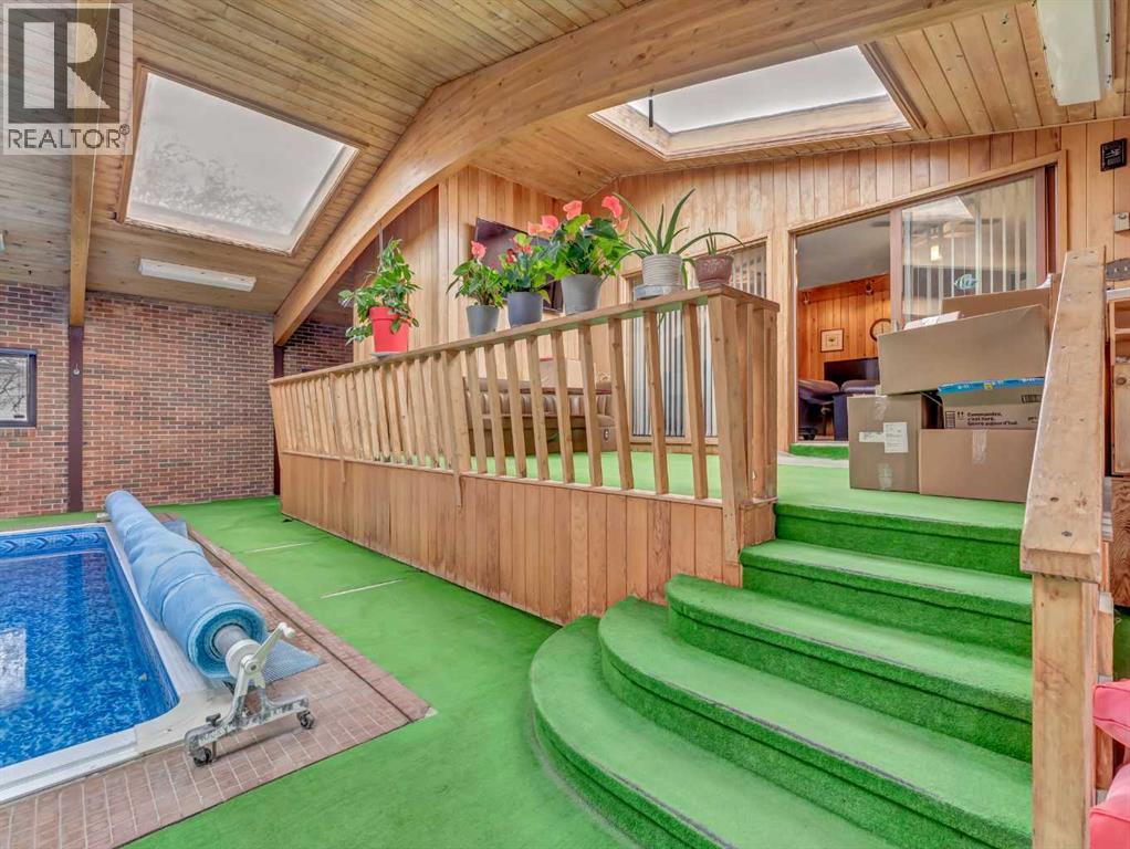 Single Family House Bungalow for Sale in  Upland Drive SE Connaught Medicine Hat 