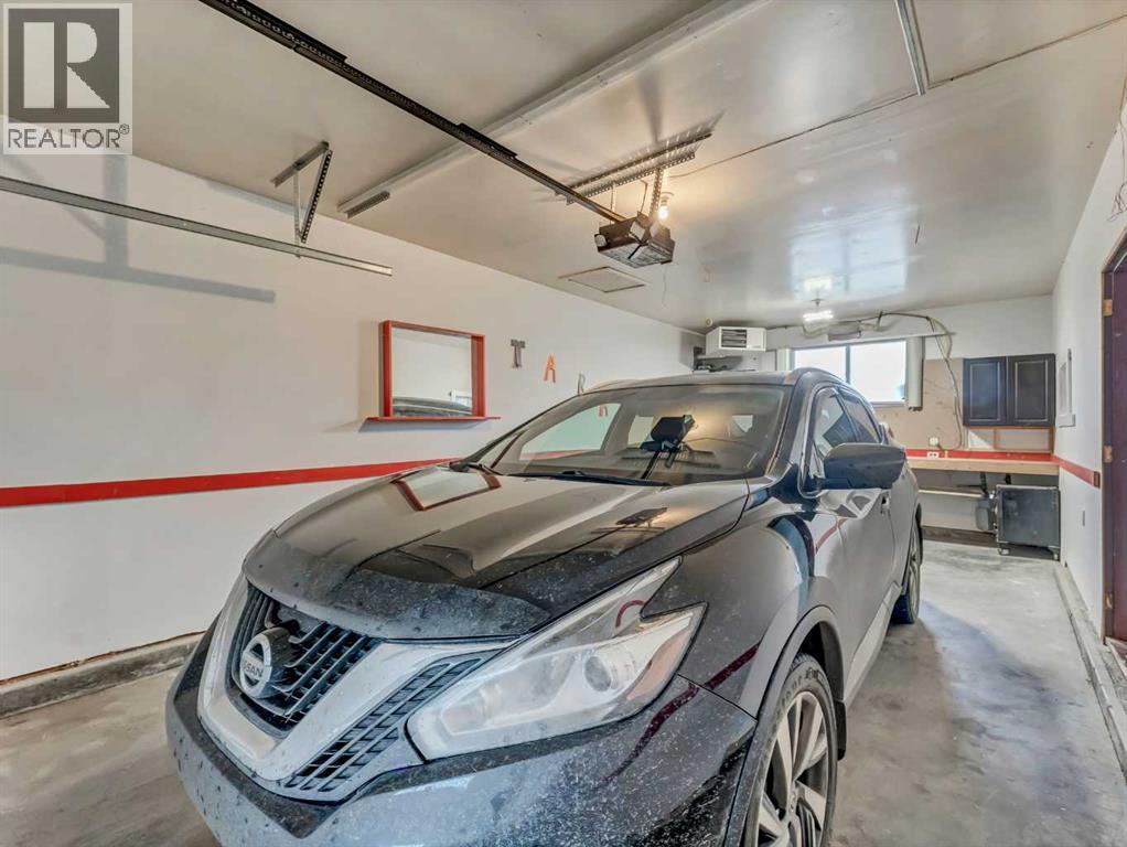 Single Family House Bungalow for Sale in  Upland Drive SE Connaught Medicine Hat 