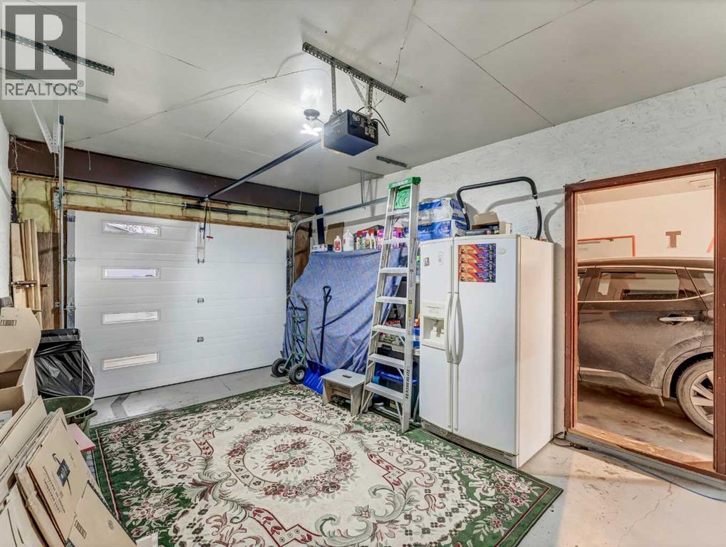 Single Family House Bungalow for Sale in  Upland Drive SE Connaught Medicine Hat 