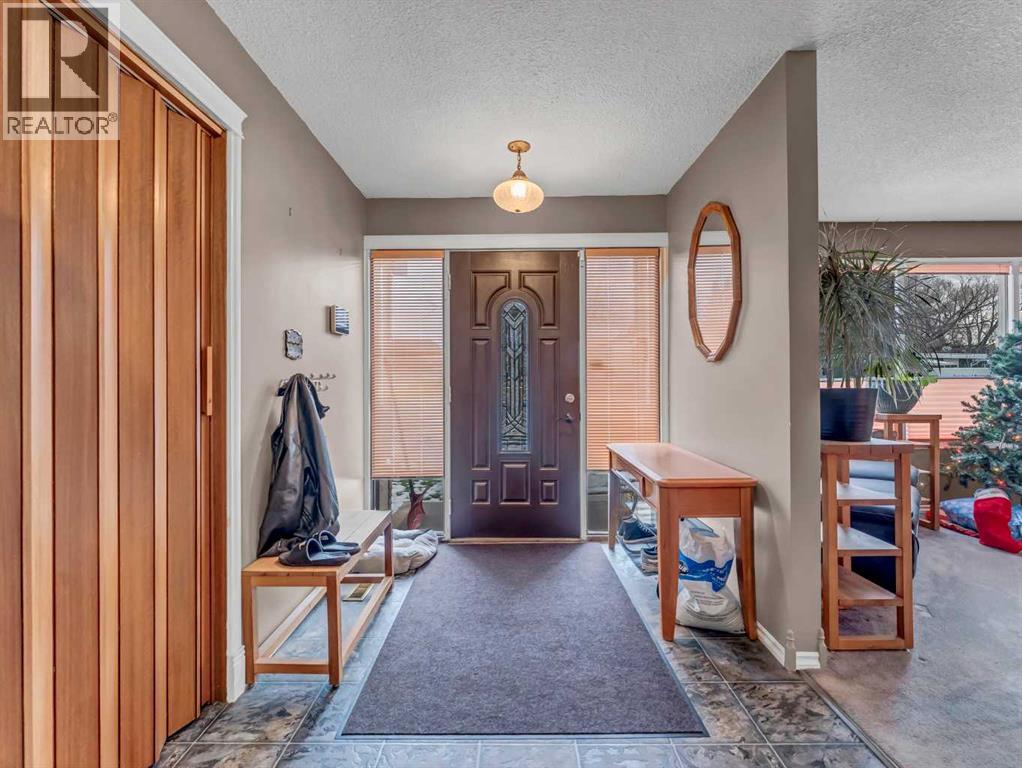 Single Family House Bungalow for Sale in  Upland Drive SE Connaught Medicine Hat 