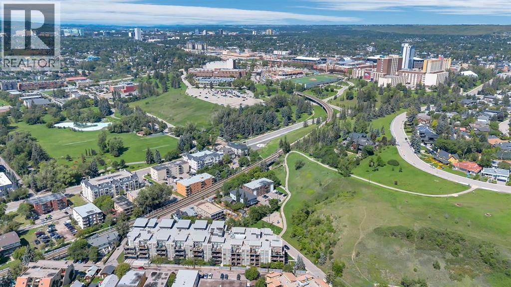 Single Family House for Sale in    Avenue NW Sunnyside Calgary 