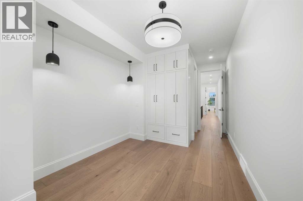 Single Family House for Sale in   Street SW Altadore Calgary 