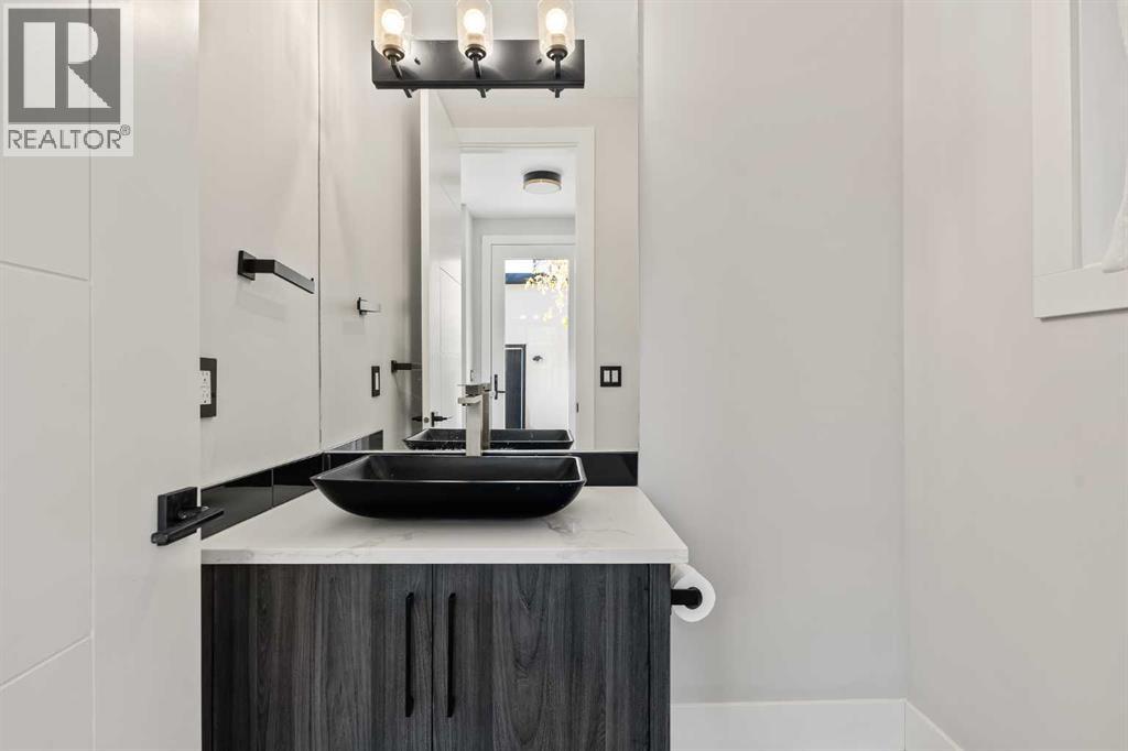 Single Family House for Sale in   Street NW Hillhurst Calgary 