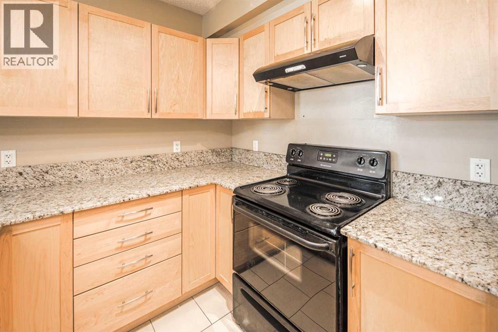 Single Family House for Sale in   Centre Street NW Tuxedo Park Calgary 