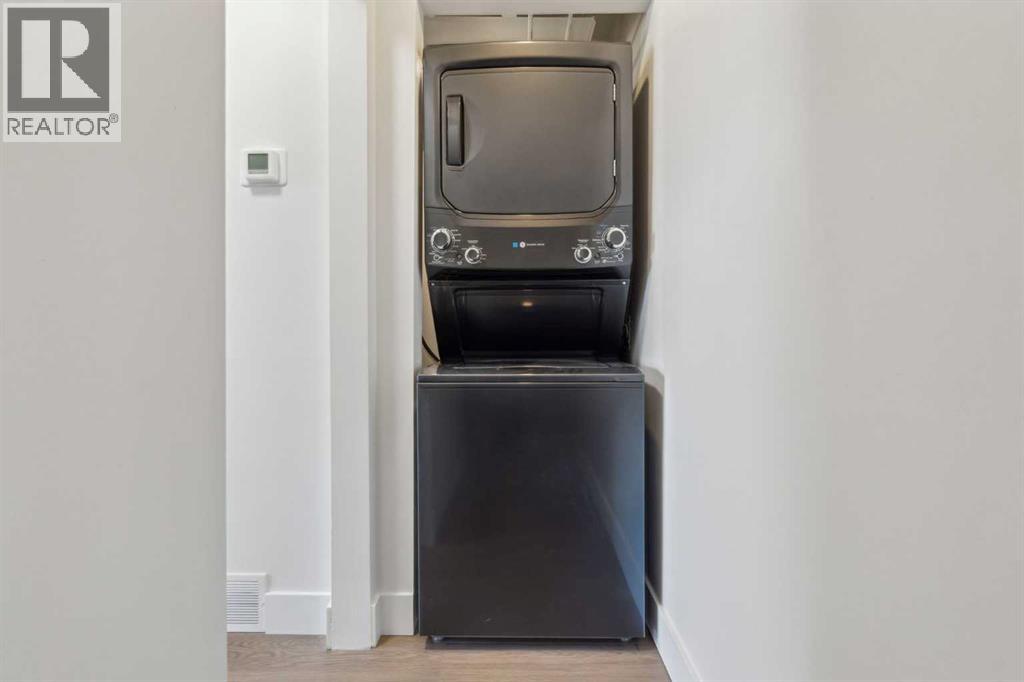 Single Family House for Sale in    Avenue NW Huntington Hills Calgary 