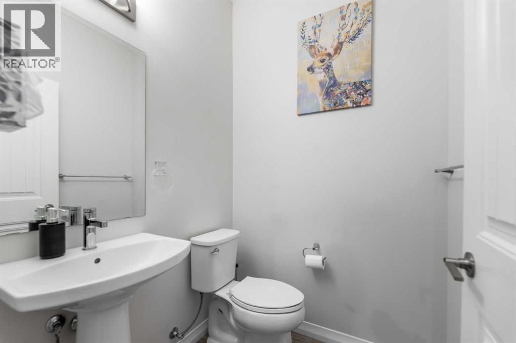 Single Family House for Sale in  Evanston Hill NW Evanston Calgary 