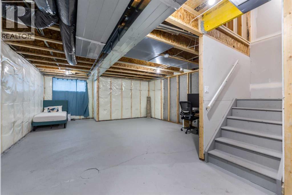 Single Family House for Sale in  Evanston Hill NW Evanston Calgary 