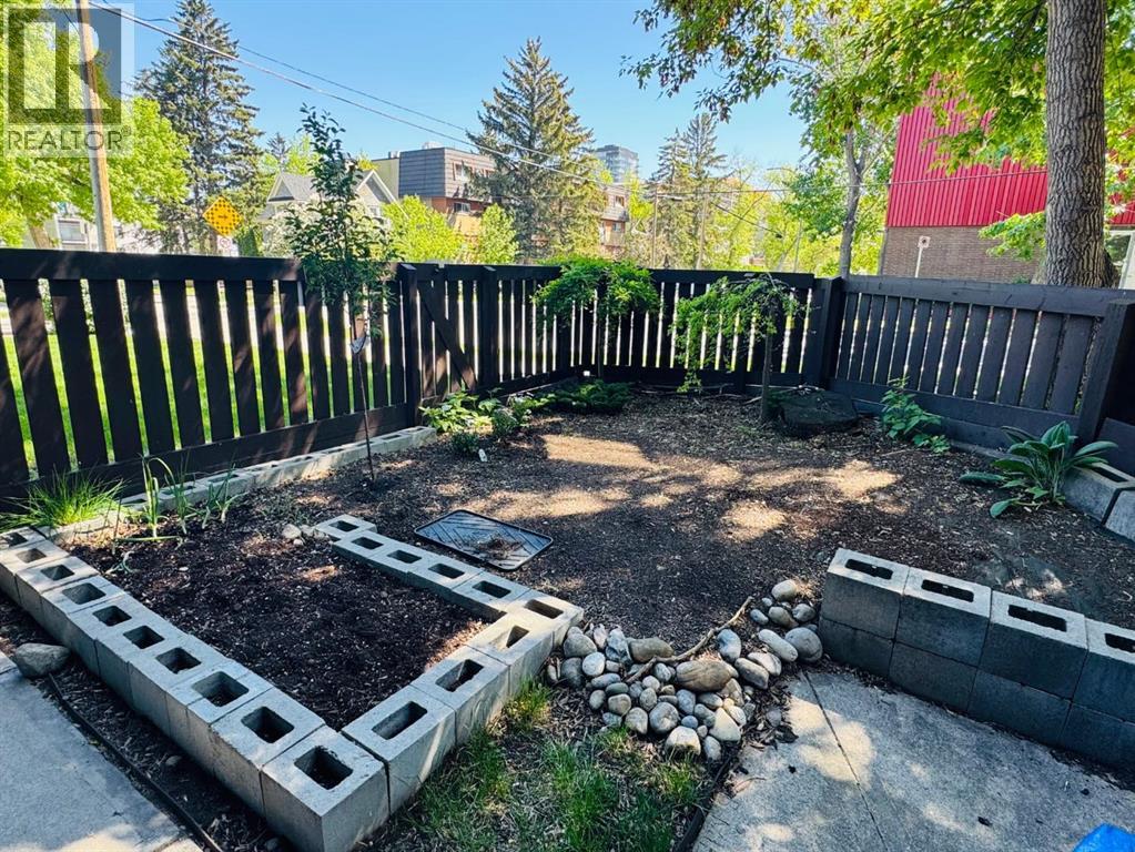 Single Family House for Sale in   Street SW Sunalta Calgary 