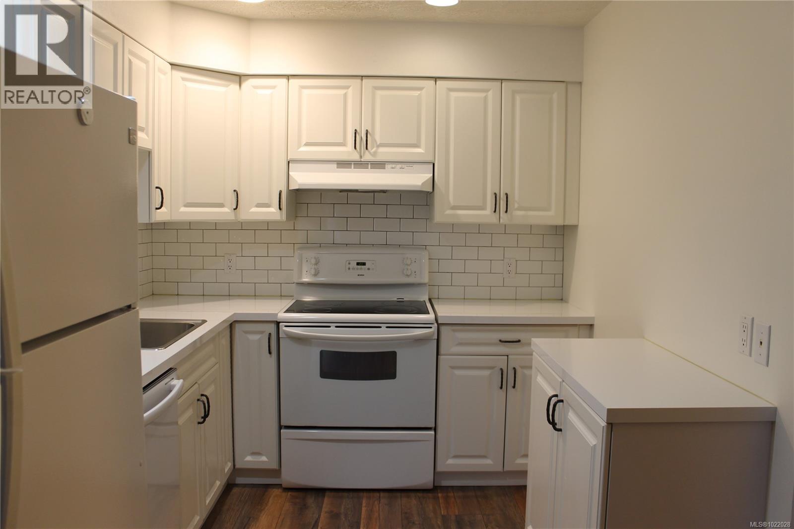 203 300 Bundock Ave, Duncan