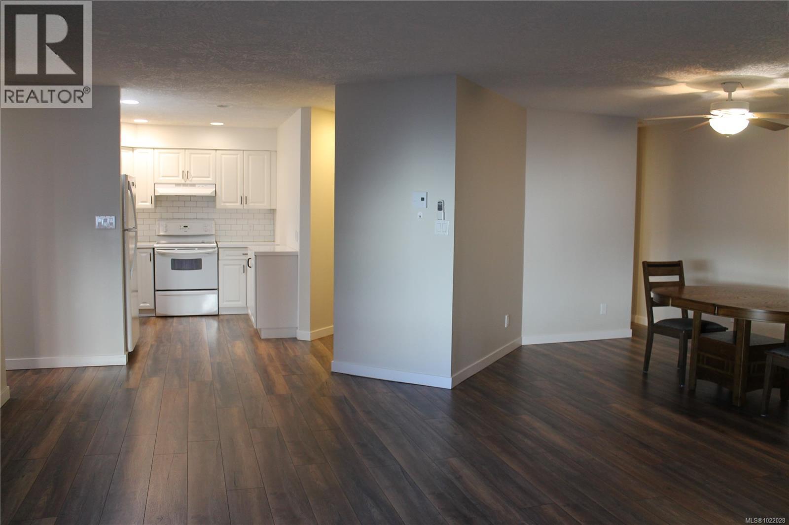 203 300 Bundock Ave, Duncan