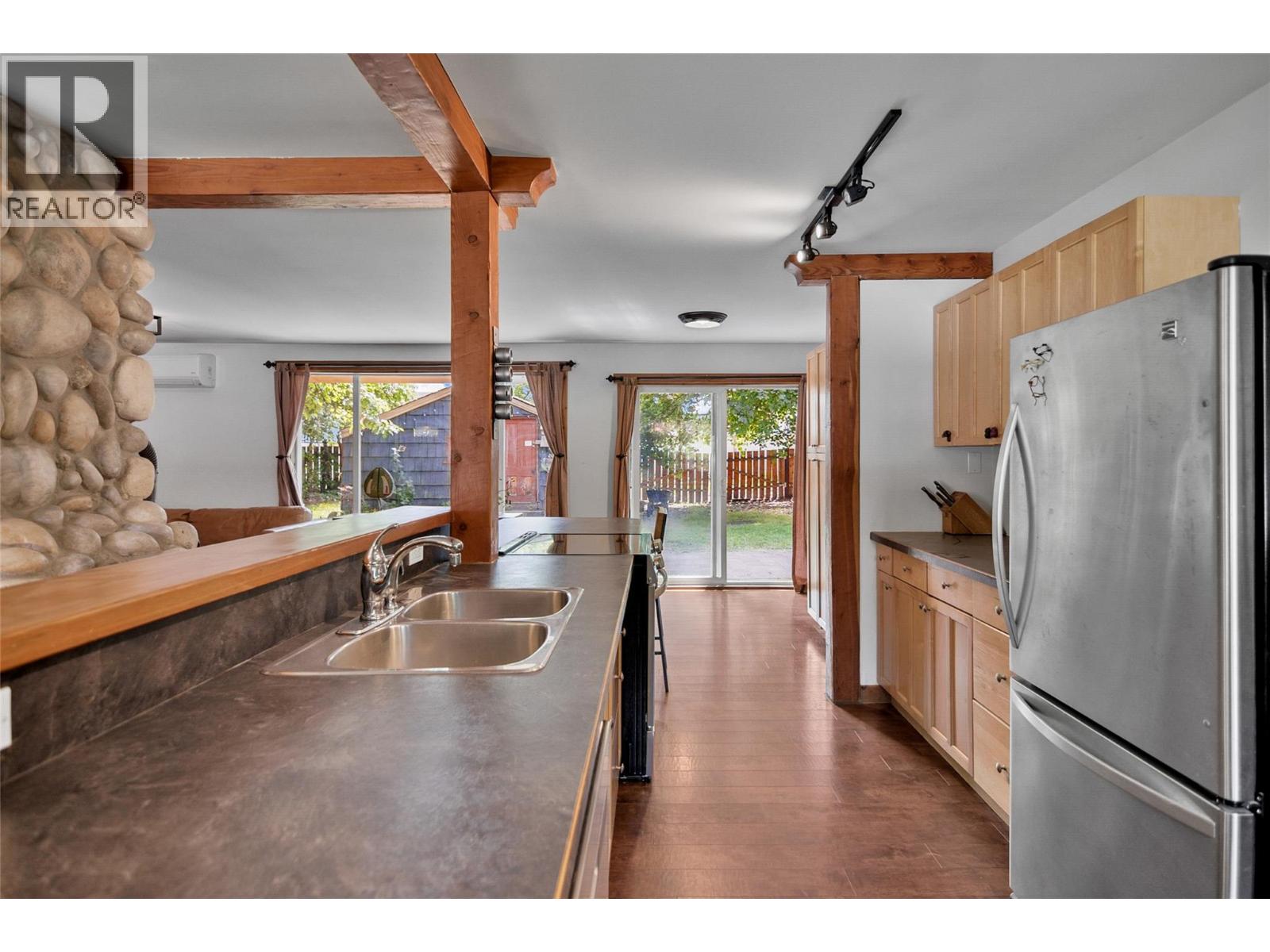 608 Mackenzie Avenue, Revelstoke