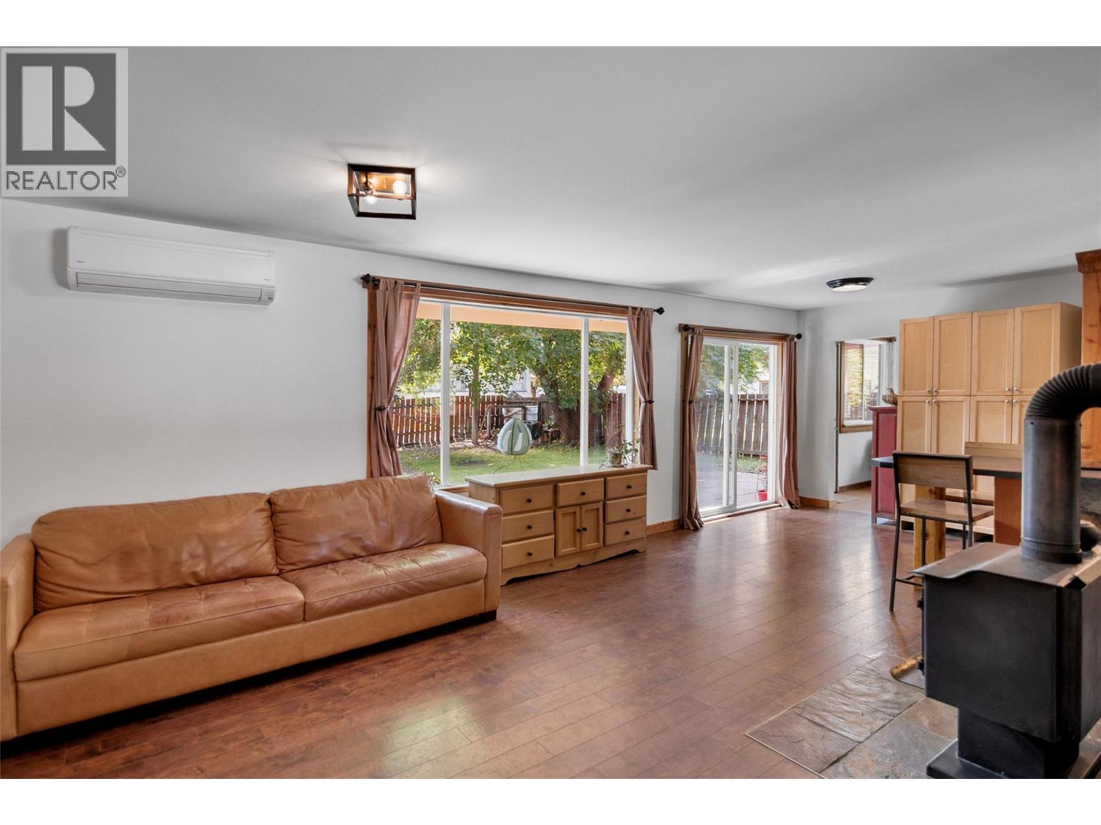 608 Mackenzie Avenue, Revelstoke