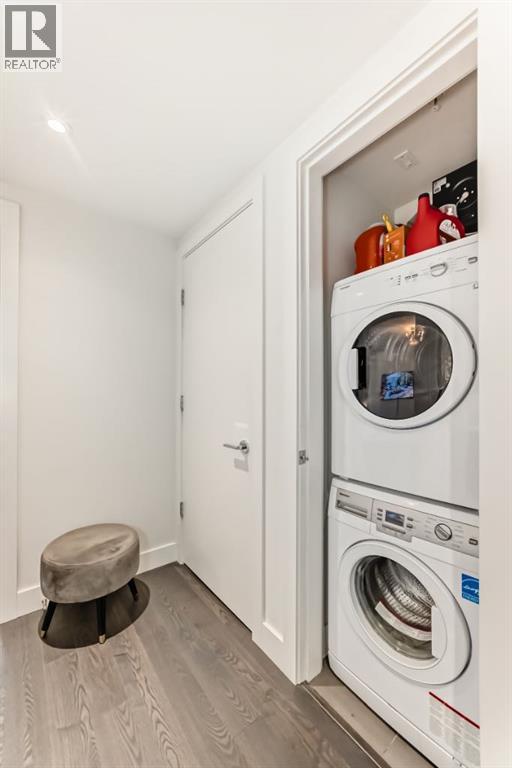 Single Family House for Sale in    Avenue SW Downtown West End Calgary 