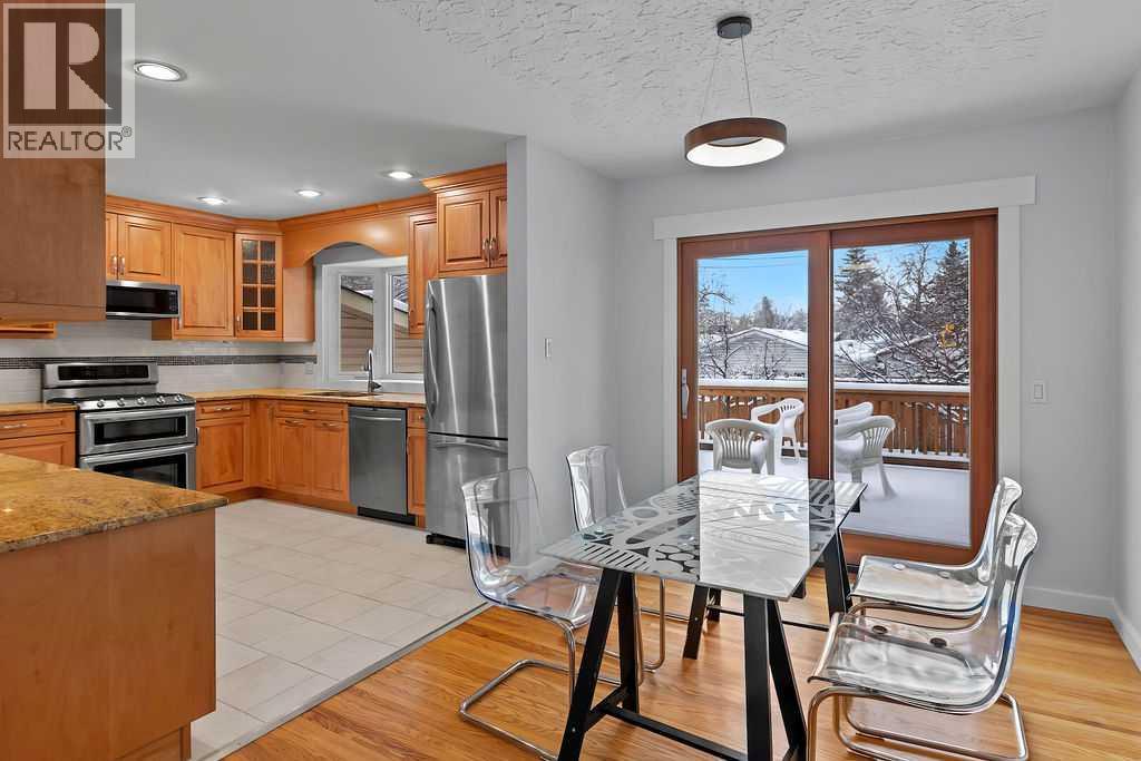 Single Family House 4 Level for Sale in  Lombardy Crescent SW North Glenmore Park Calgary 