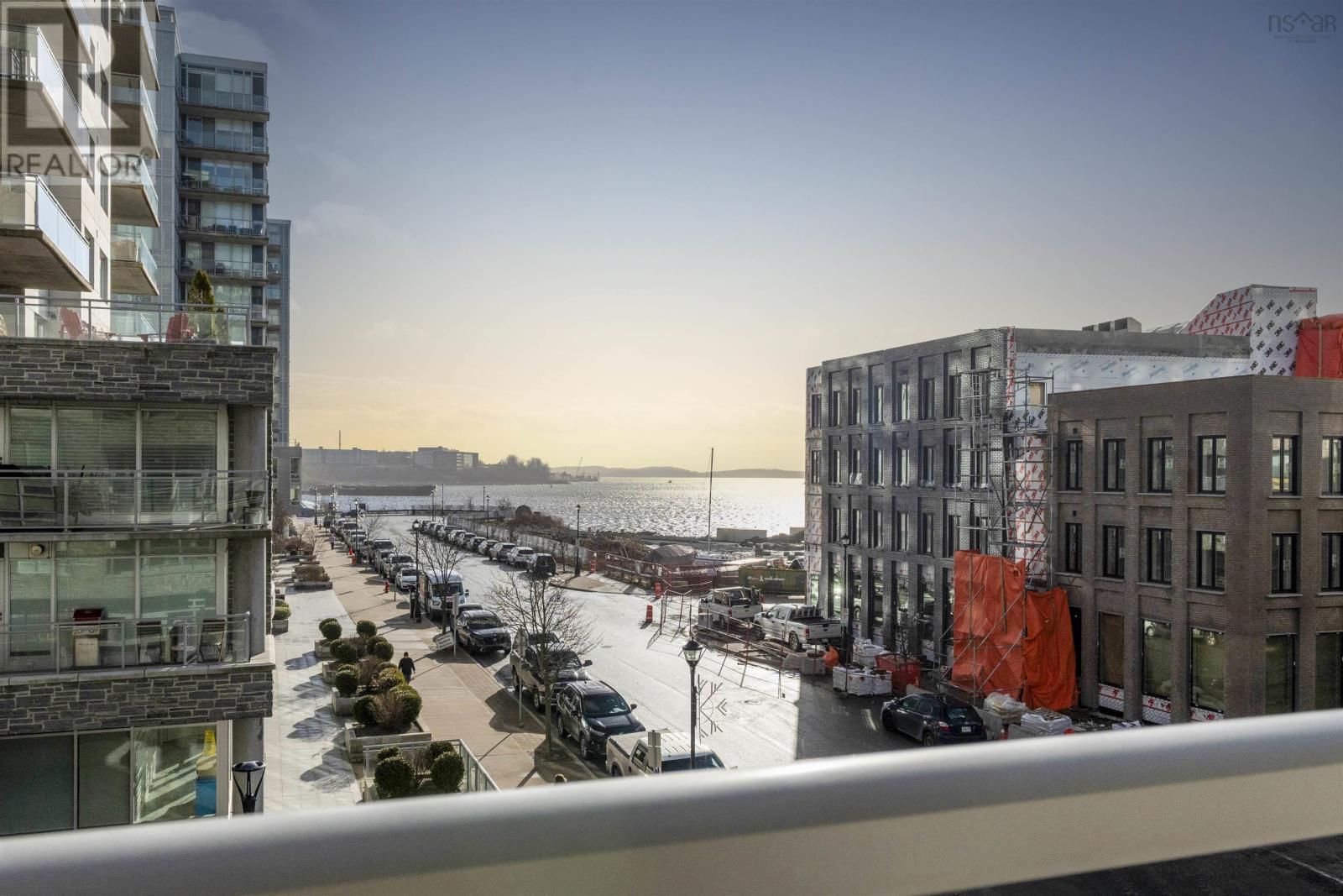 Property 3 of 42 of 305 15 Kings Wharf Place