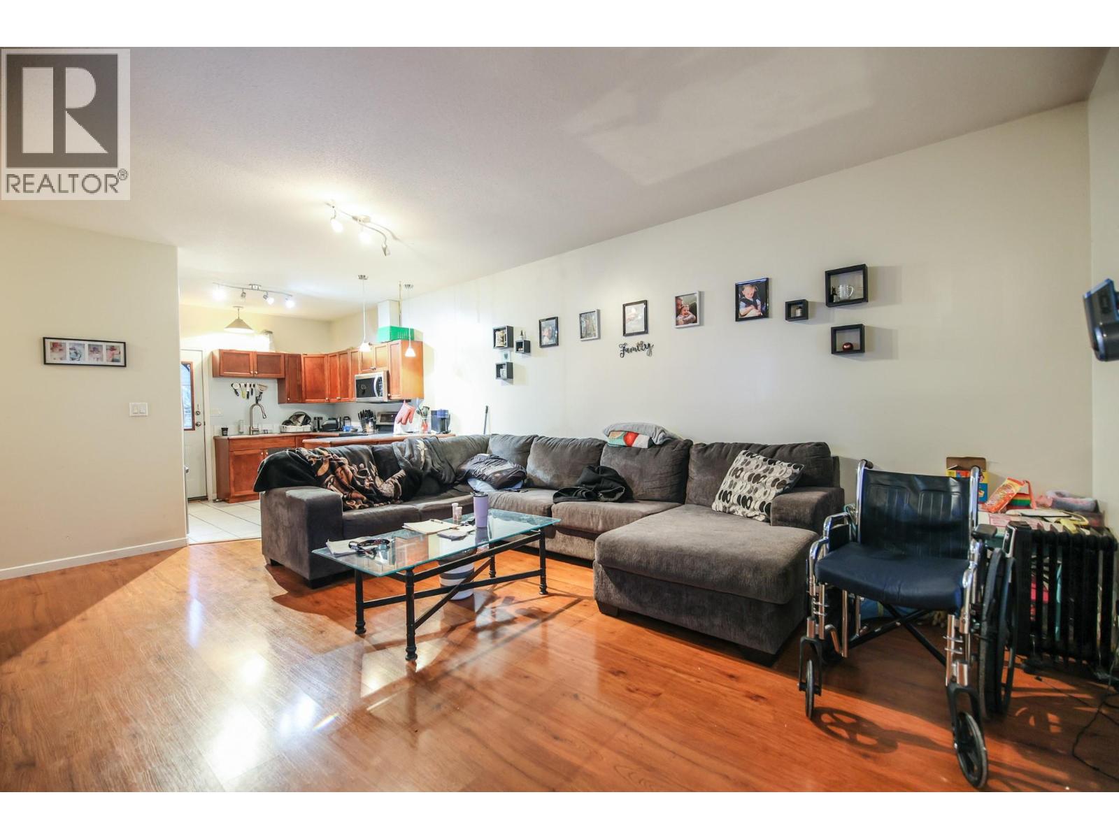 703 9TH Avenue, Keremeos