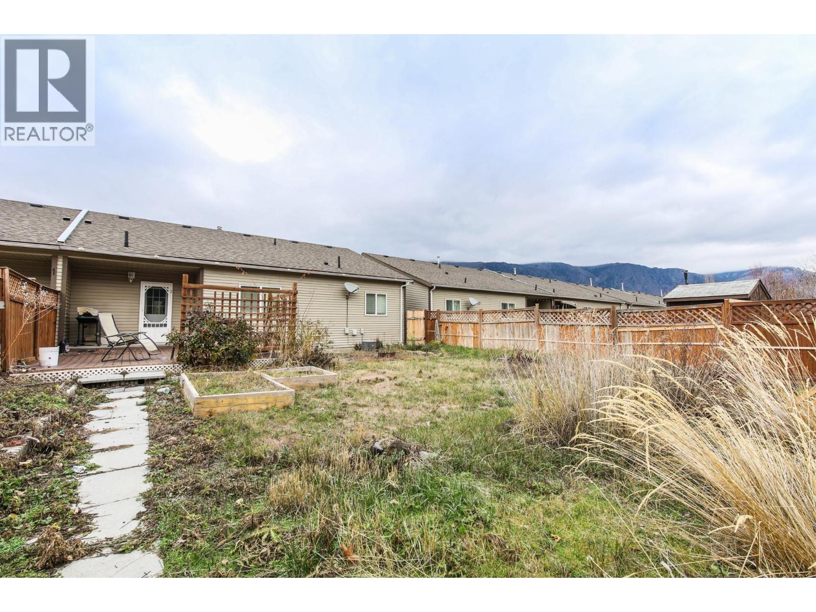 703 9TH Avenue, Keremeos