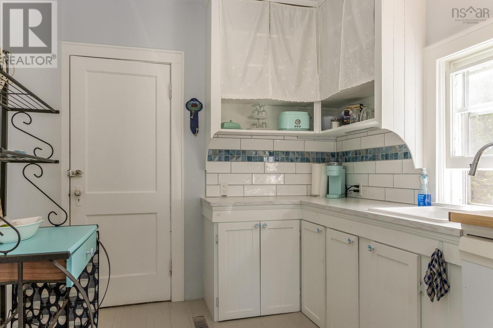 Property 37 of 41 of 148 Blue Sea Road