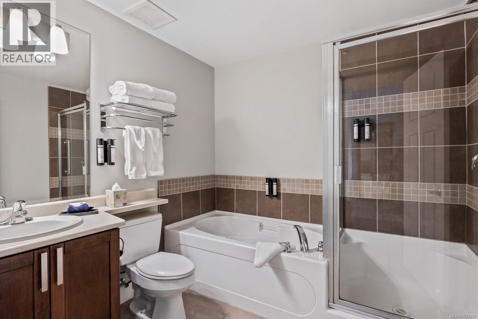 208A-D 1730 Riverside Lane, Courtenay