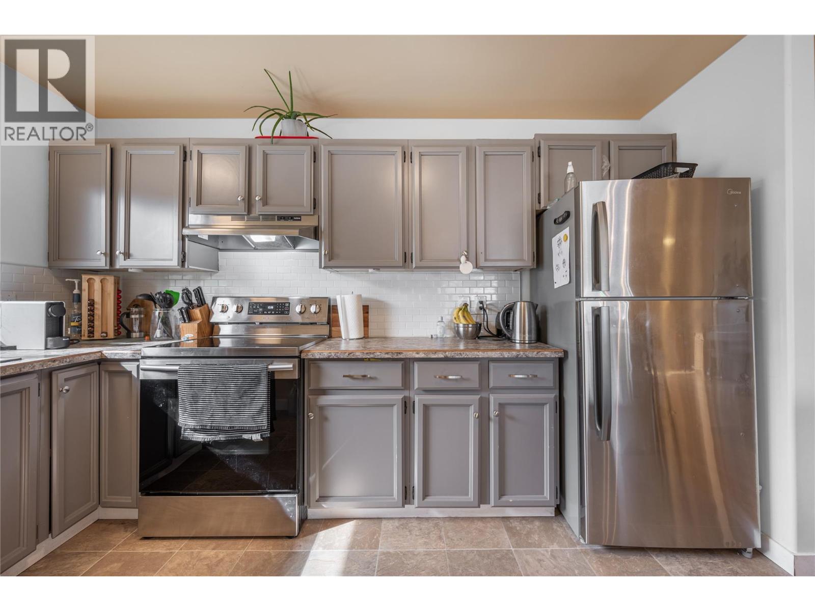 292 JUNIPER Drive, Logan Lake