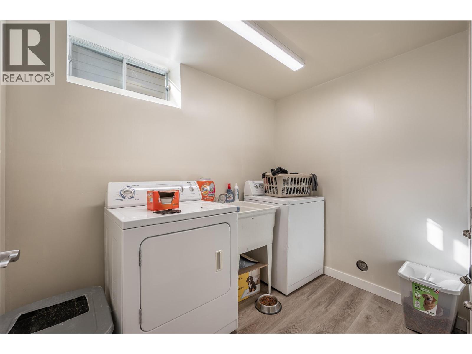 292 JUNIPER Drive, Logan Lake