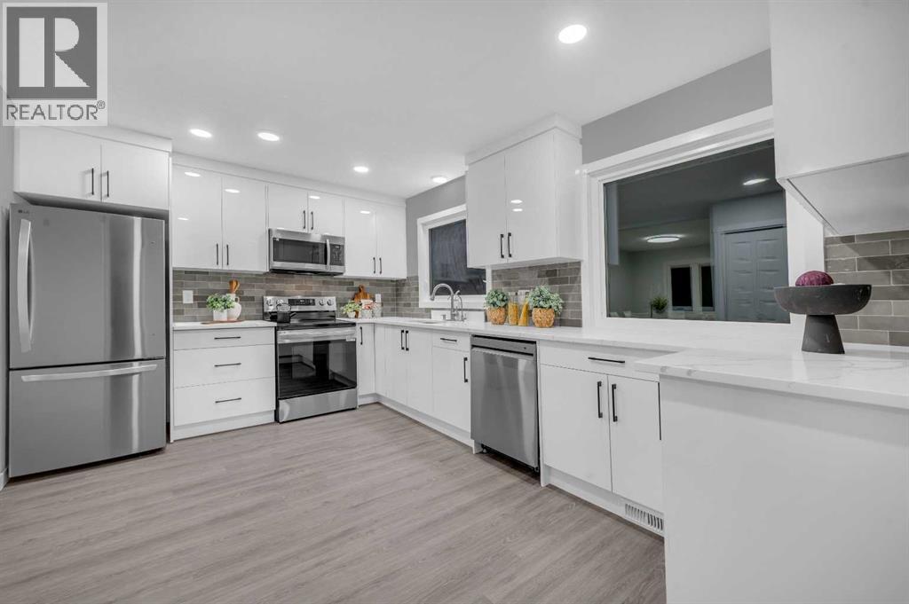 Single Family House Bungalow for Sale in  Dalcastle Drive NW Dalhousie Calgary 