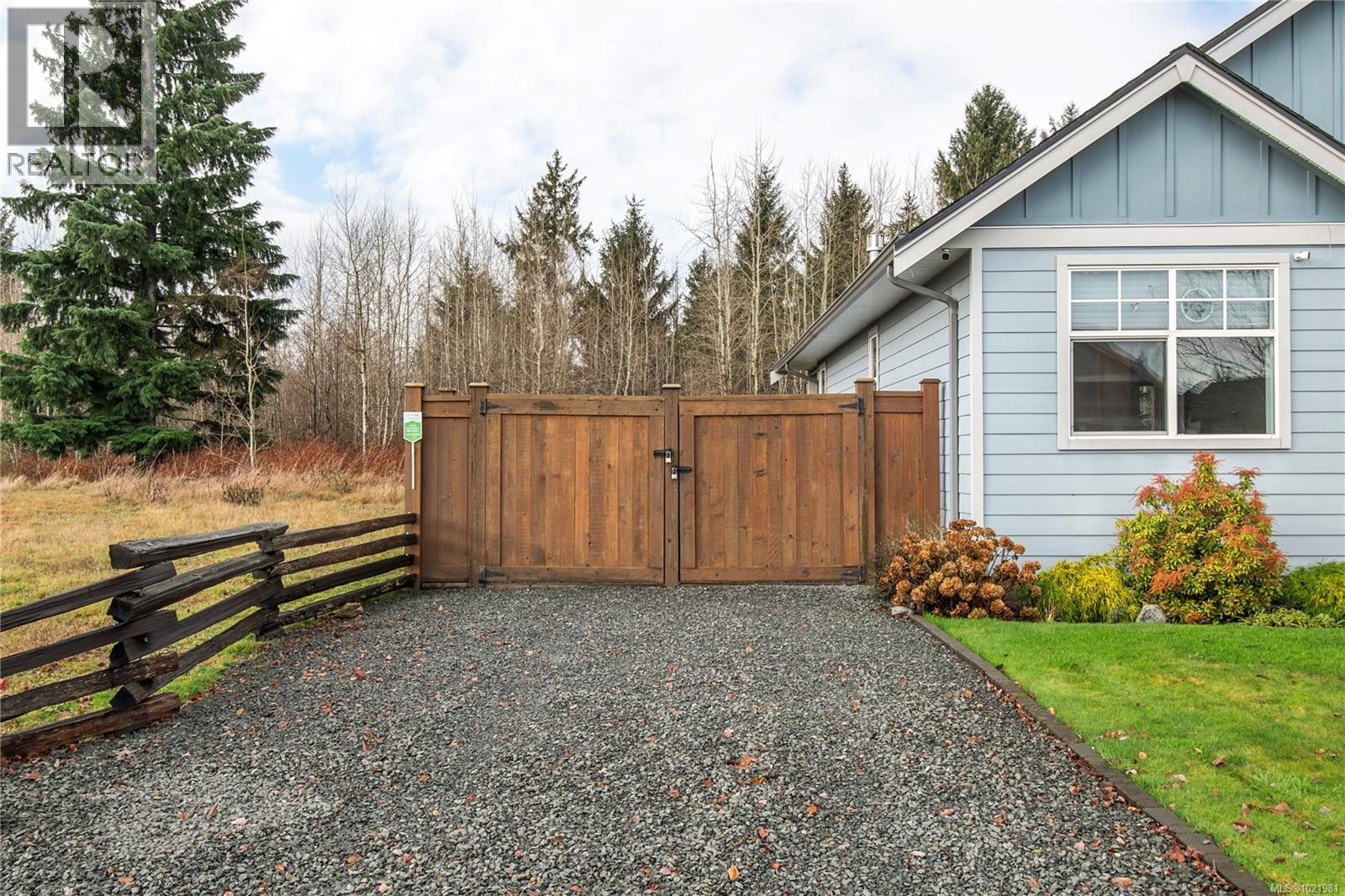 15 Nikola Rd, Campbell River