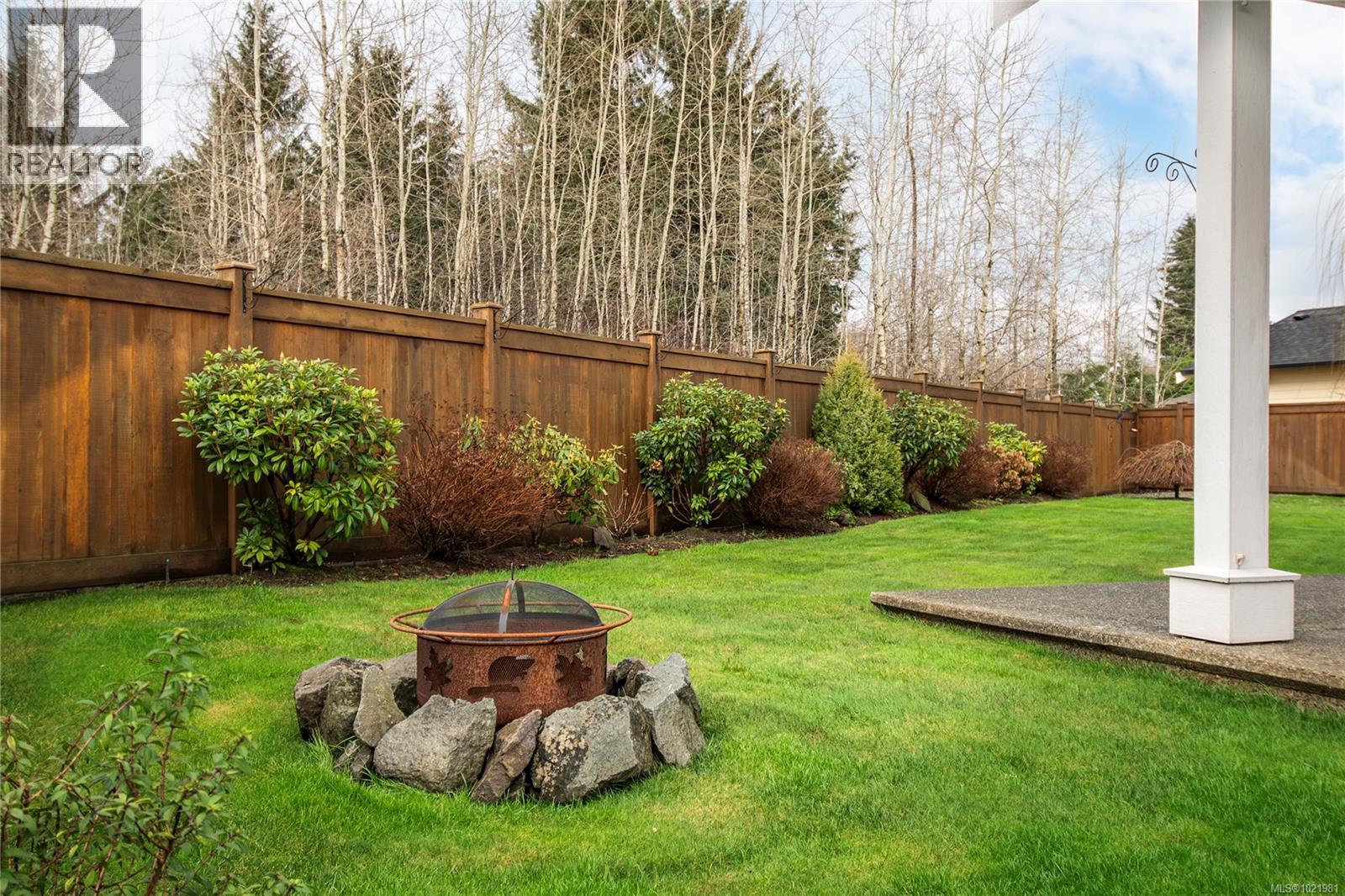 15 Nikola Rd, Campbell River