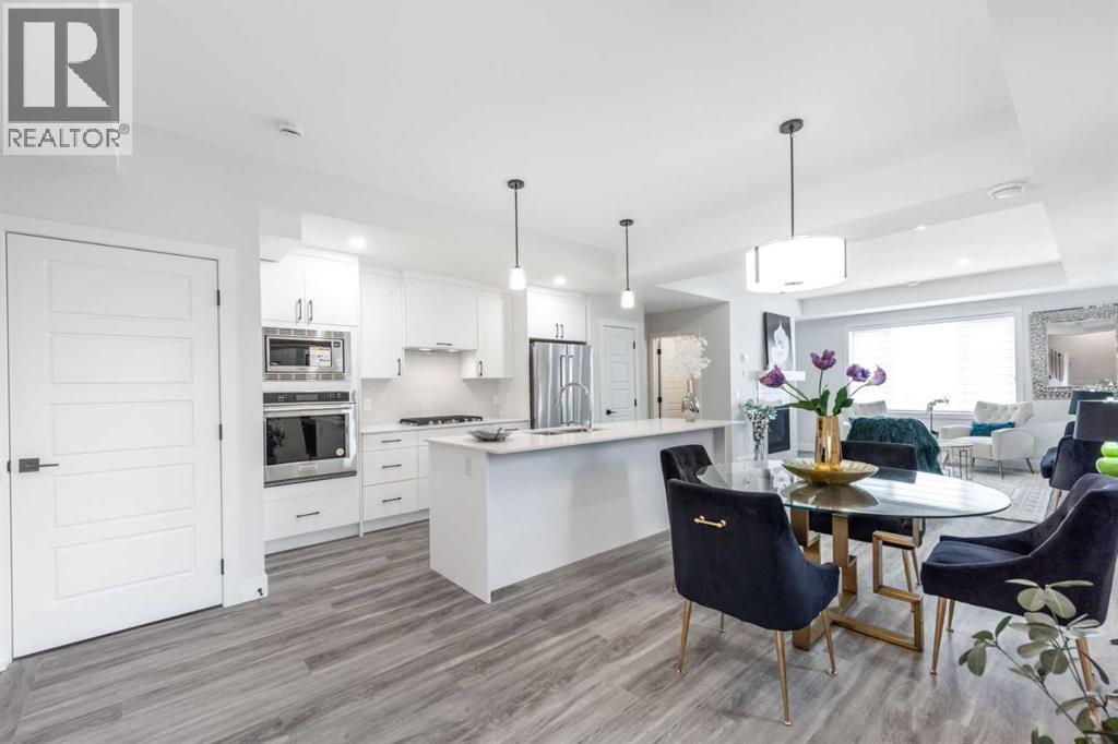 Single Family House for Sale in    Avenue  NW West Hillhurst Calgary 