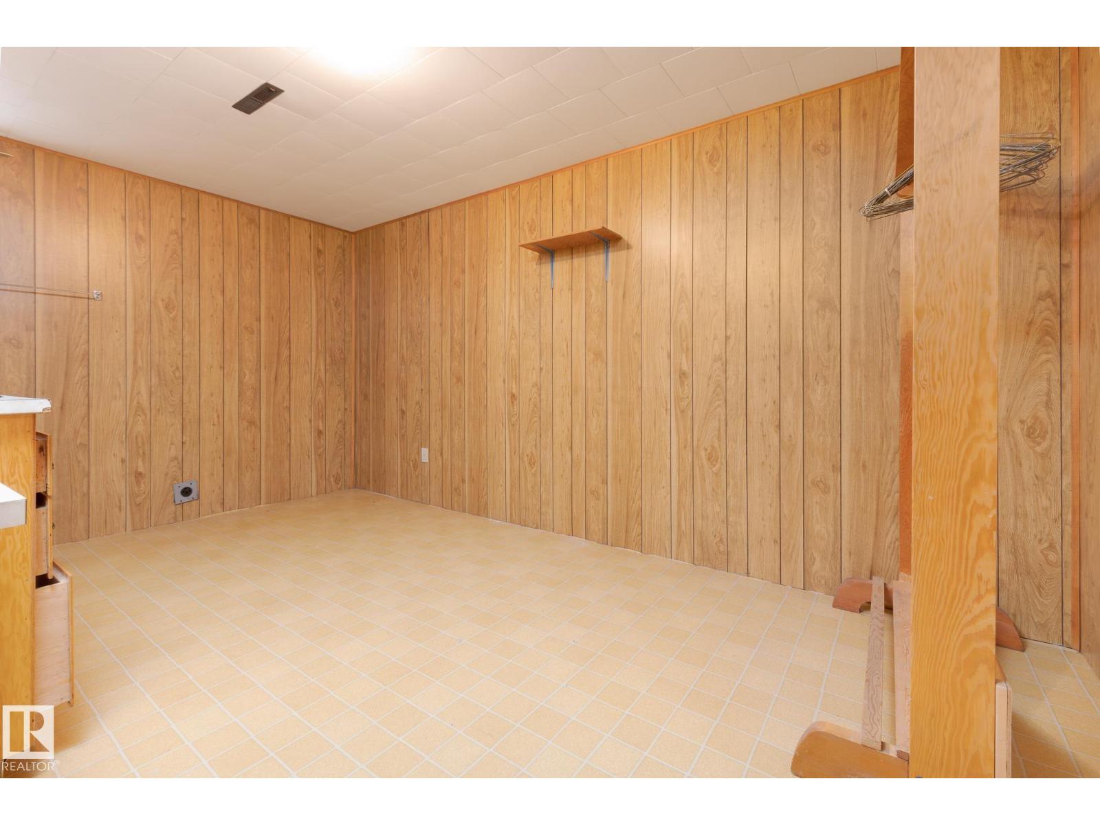 5406 48 ST, Stony Plain